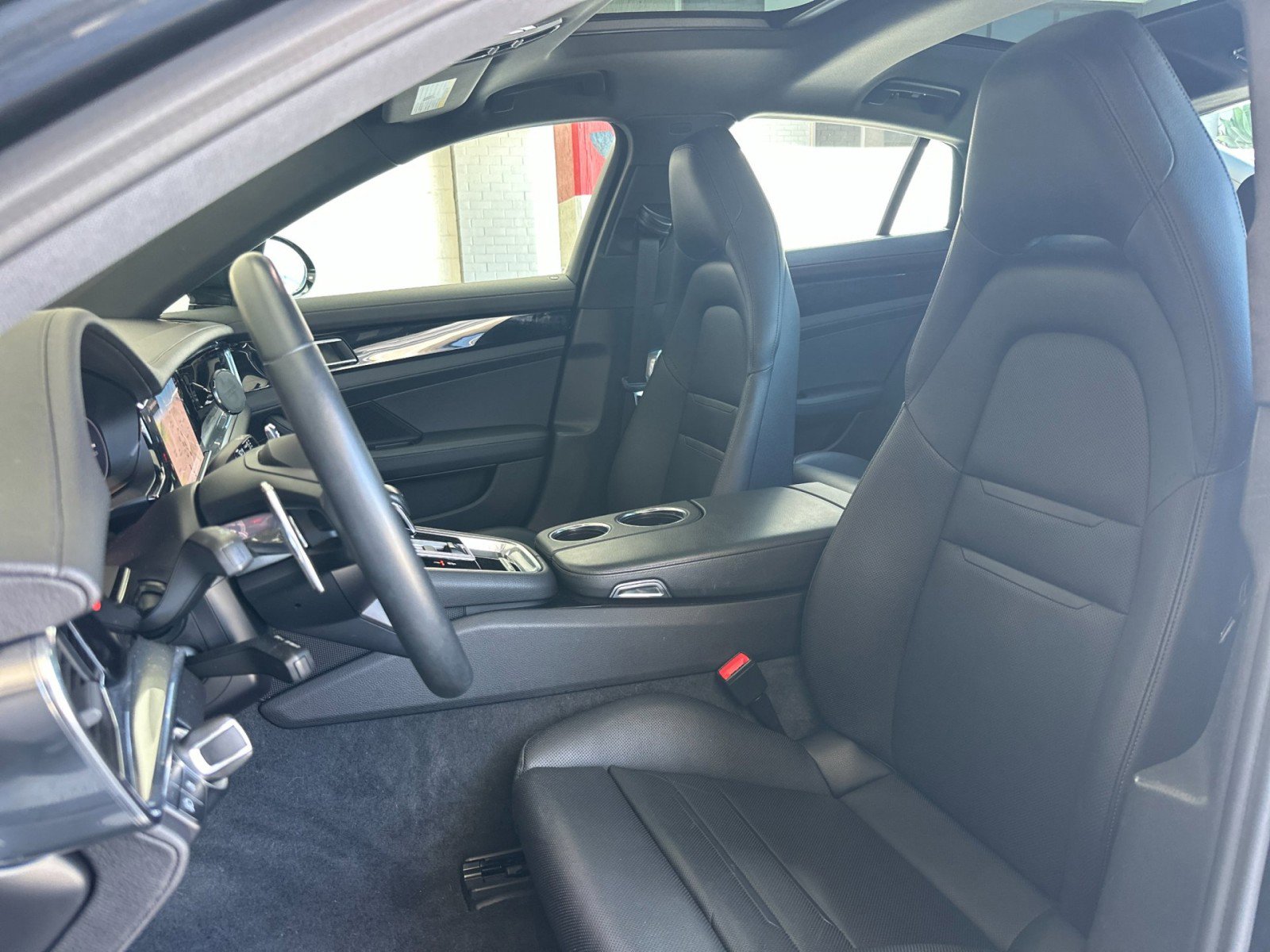 Used 2022 Porsche Panamera 4S AWD/4WD image 5