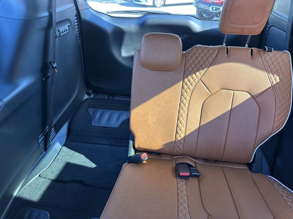 New 2026 Chrysler Pacifica Pinnacle image 16