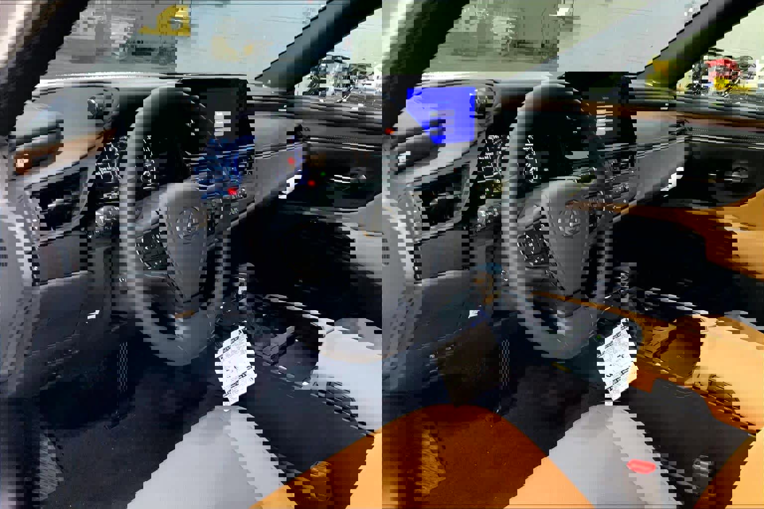 New 2025 Lexus ES 350 w/ Premium Package image 8