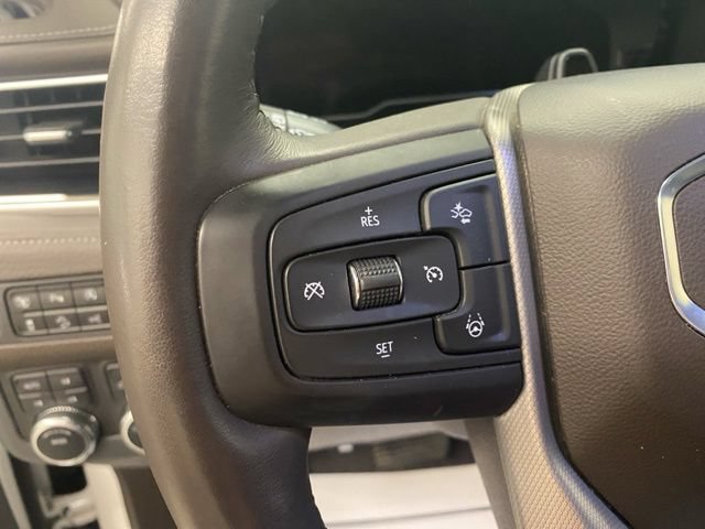 Used 2024 GMC Yukon Denali w/ Advanced Technology Package AWD/4WD image 32