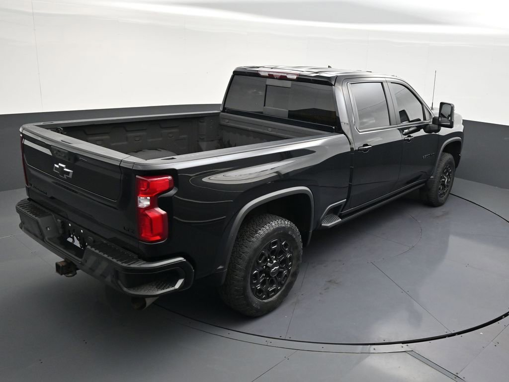 Used 2022 Chevrolet Silverado 2500 LTZ w/ LTZ Plus Package image 17