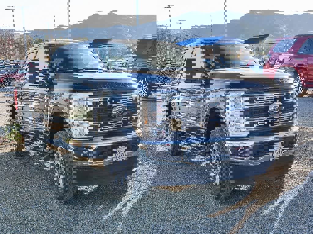 Used 2024 Ford F250 XLT image 5