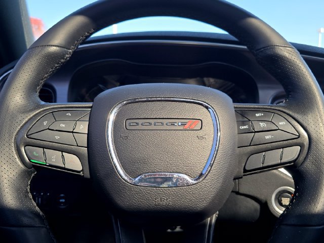 Used 2018 Dodge Charger SXT Plus w/ Blacktop Package RWD image 25