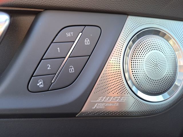 New 2026 Buick Enclave Avenir w/ Super Cruise Package image 12