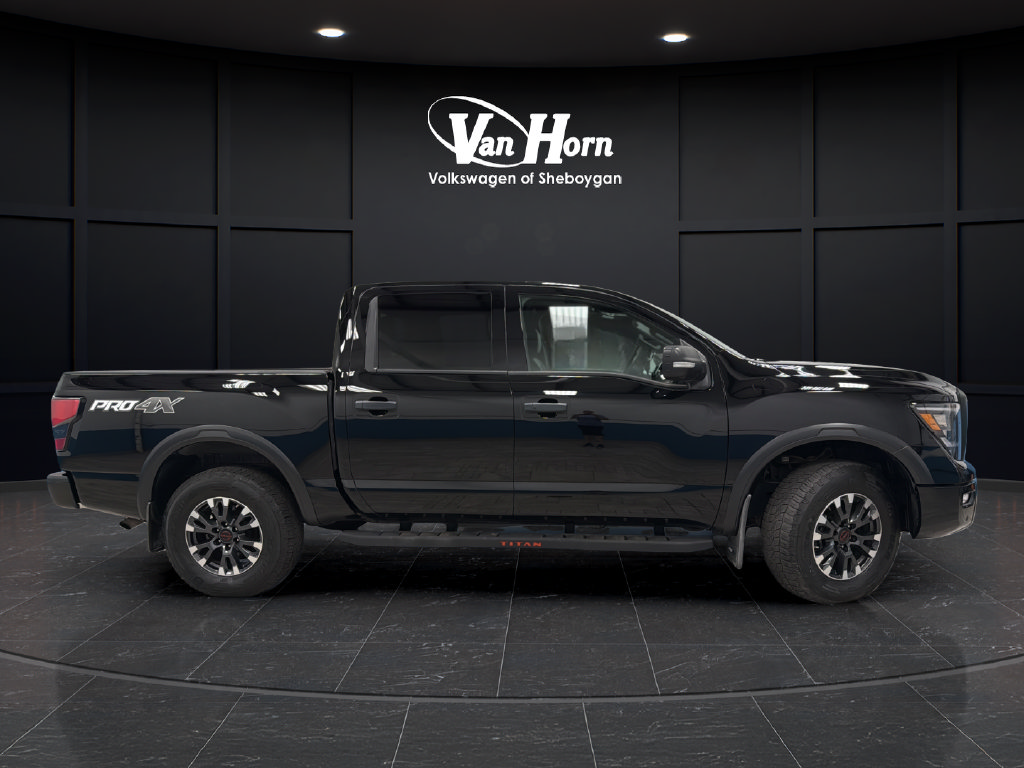Used 2023 Nissan Titan PRO-4X w/ Pro-4x Convenience Package AWD/4WD image 8