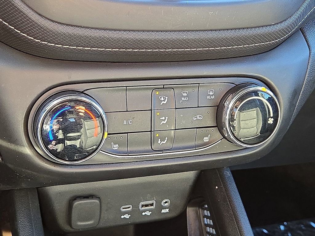Used 2023 Chevrolet TrailBlazer ACTIV w/ Driver Confidence Package image 29