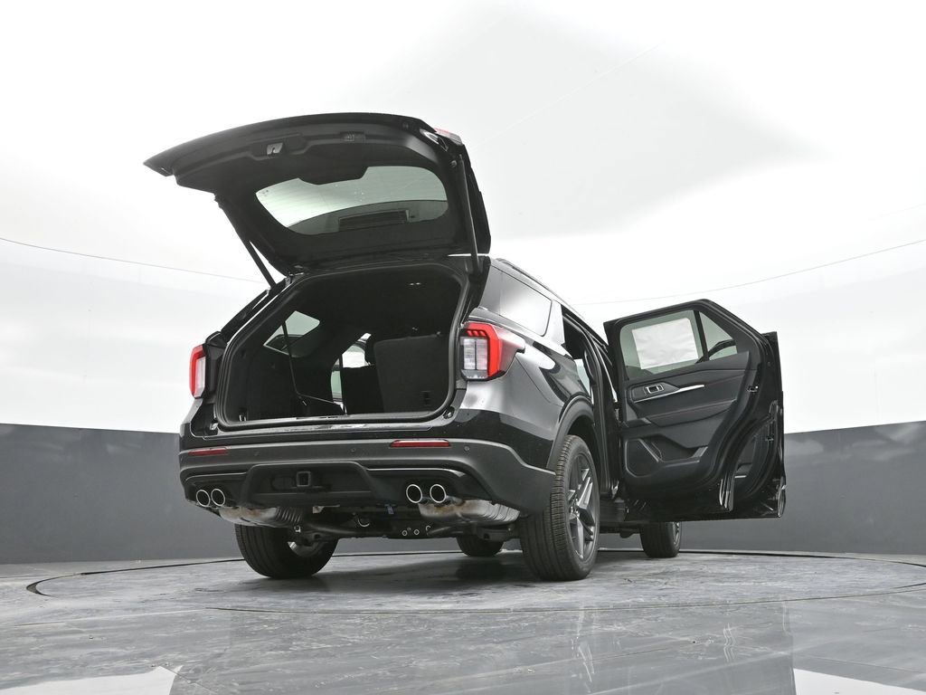 New 2026 Ford Explorer ST AWD/4WD image 61