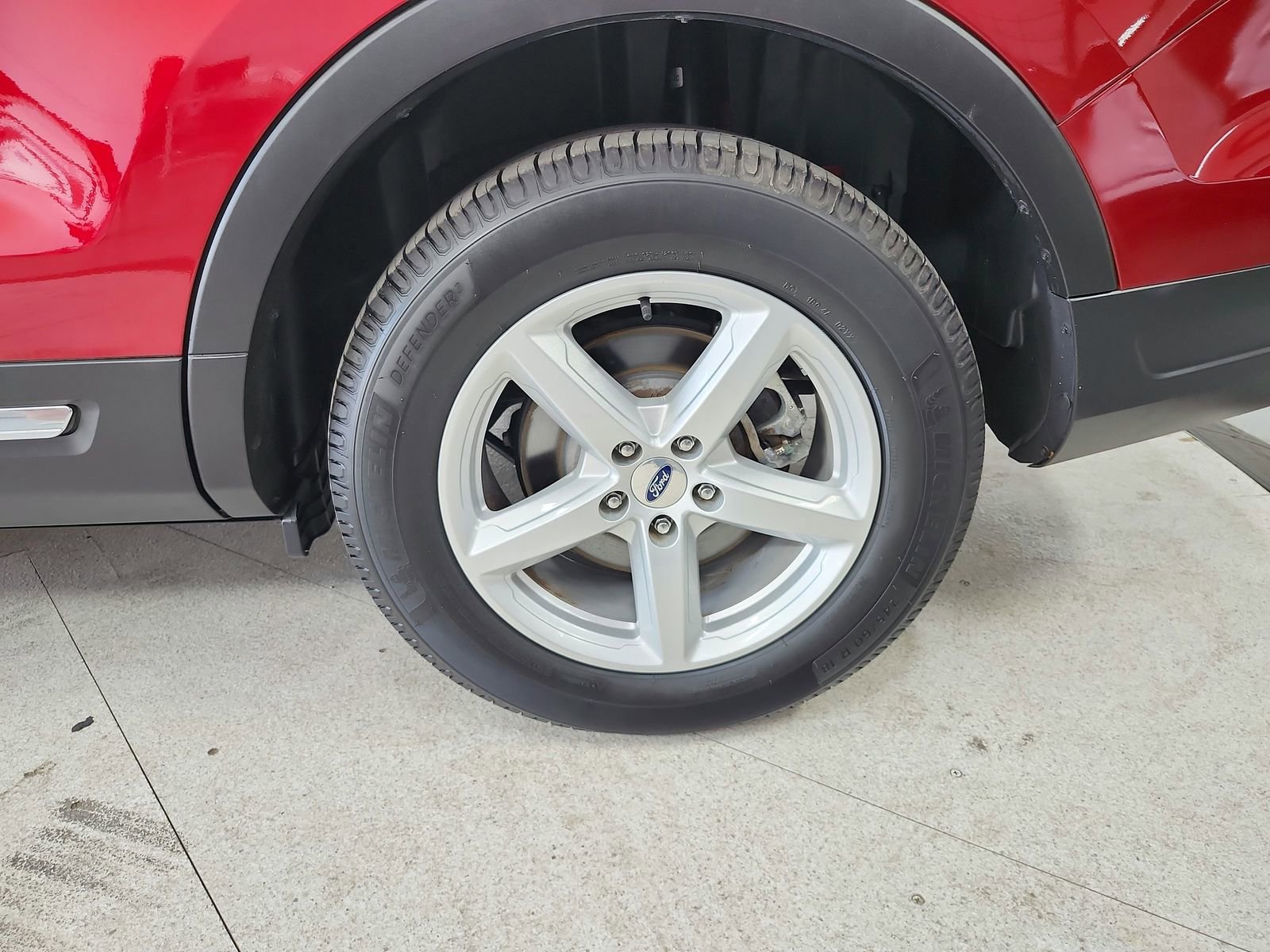 Used 2018 Ford Explorer XLT image 42