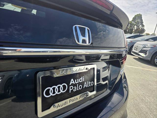 Used 2020 Honda Clarity Touring image 13