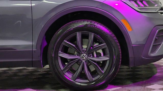 Used 2024 Volkswagen Tiguan SE image 22