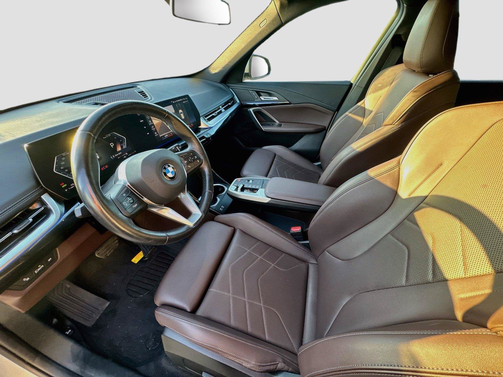 Used 2023 BMW X1 xDrive28i AWD/4WD image 10
