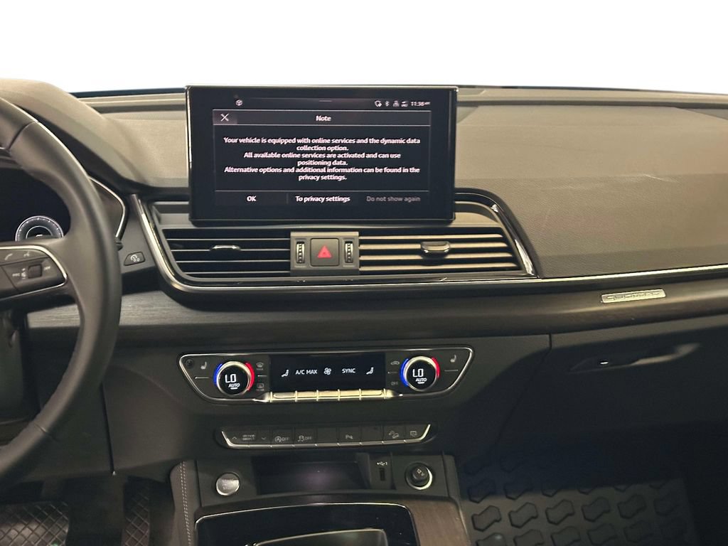 Used 2023 Audi Q5 2.0T Premium Plus w/ Premium Plus Package AWD/4WD image 16