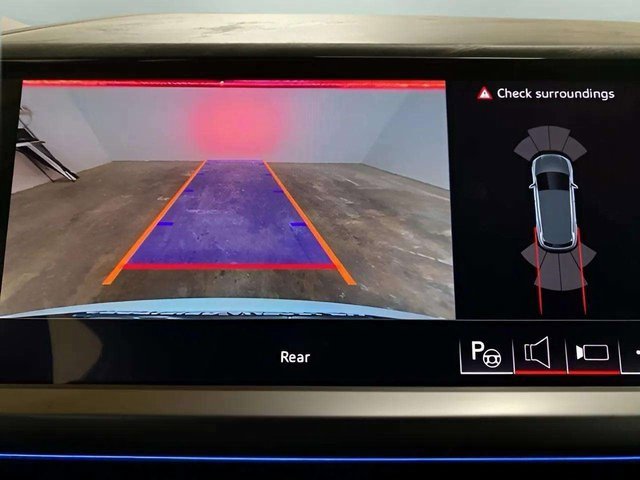 Used 2024 Audi Q4 e-tron Prestige image 53