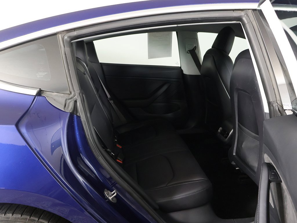 Used 2018 Tesla Model 3 Long Range image 31