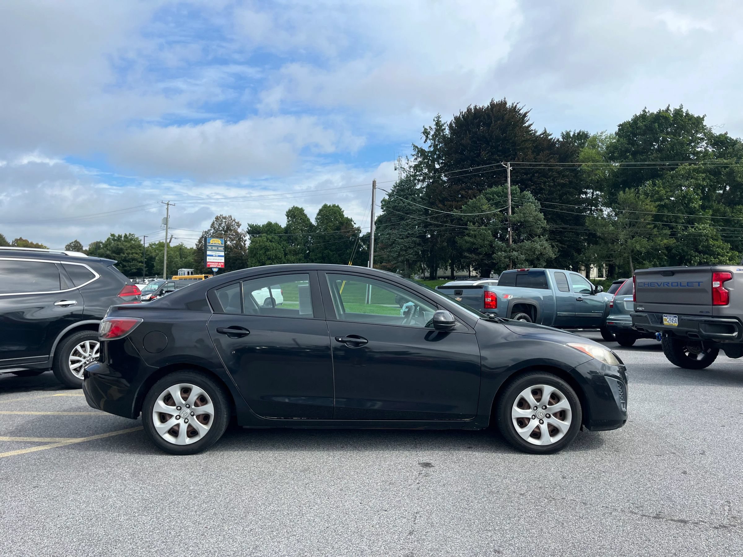 Used 2011 MAZDA MAZDA3 i Sport FWD image 5