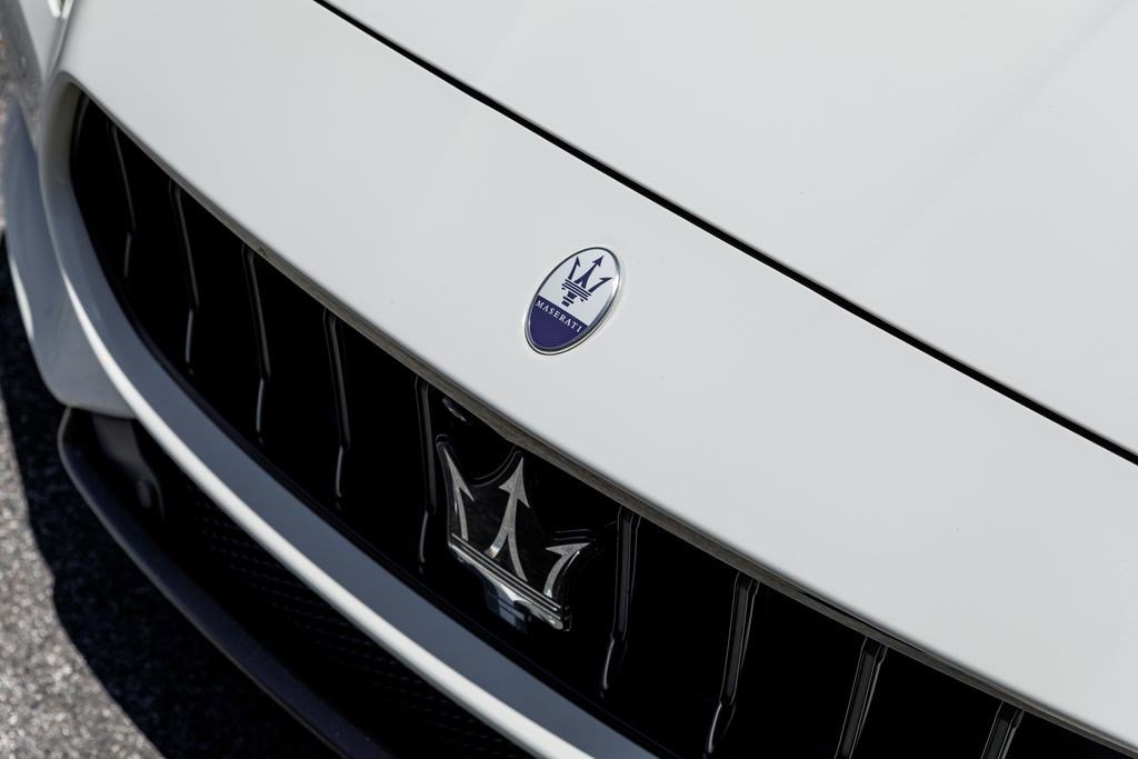 Used 2022 Maserati Quattroporte Modena RWD image 46