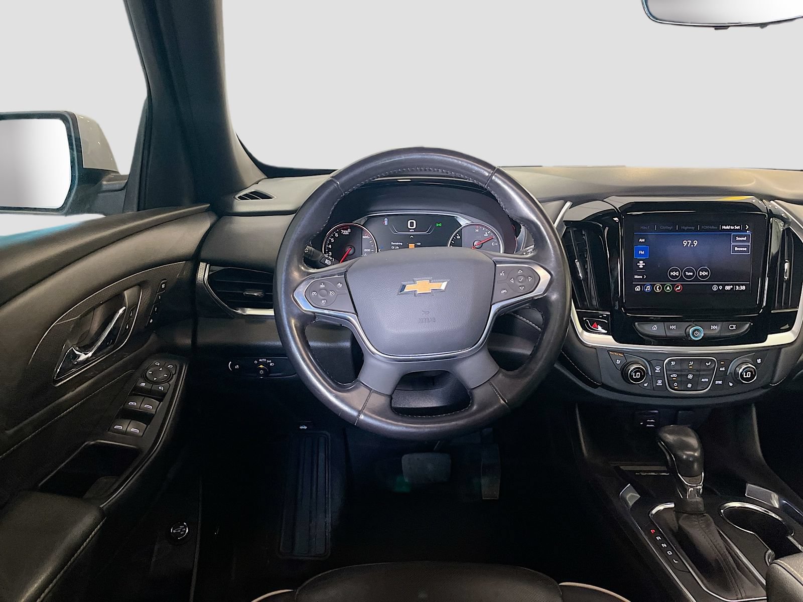 Used 2022 Chevrolet Traverse Premier AWD/4WD image 22