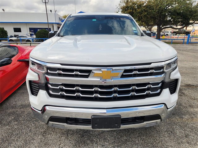 Used 2023 Chevrolet Silverado 1500 LTZ image 2
