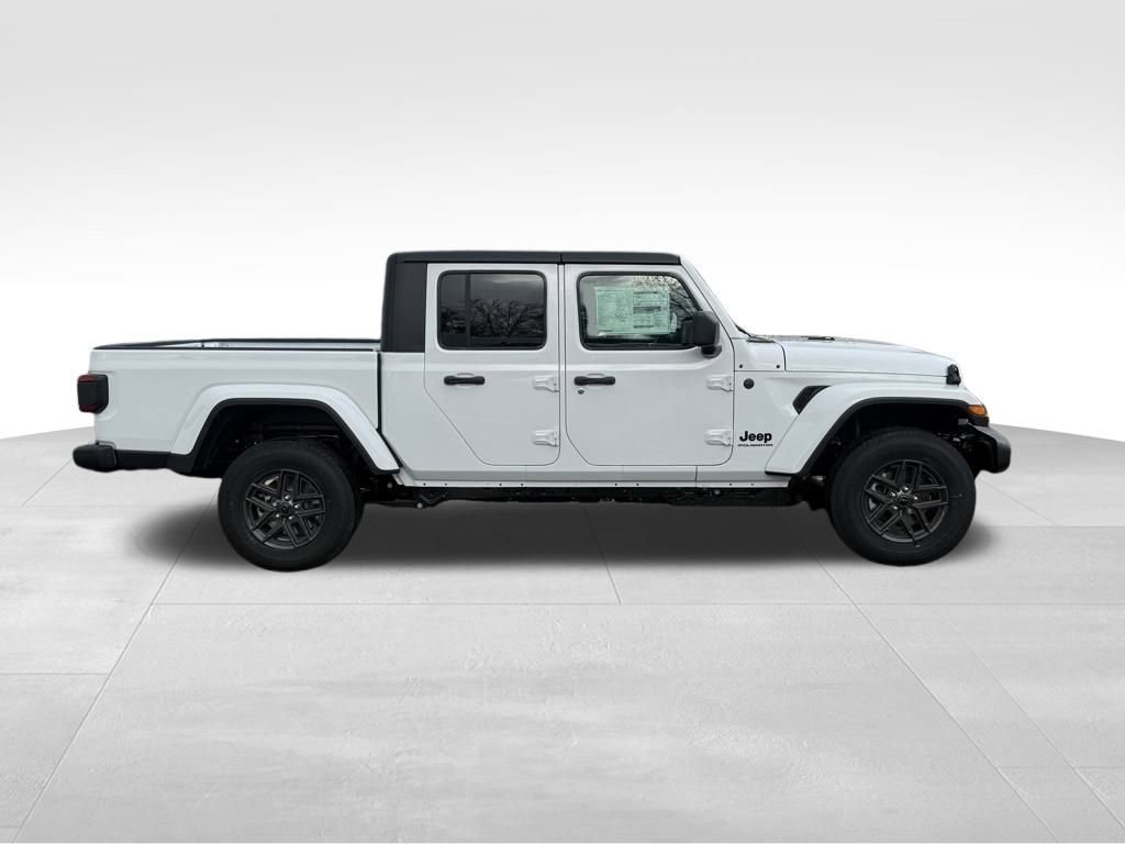 New 2026 Jeep Gladiator Sport AWD/4WD image 9