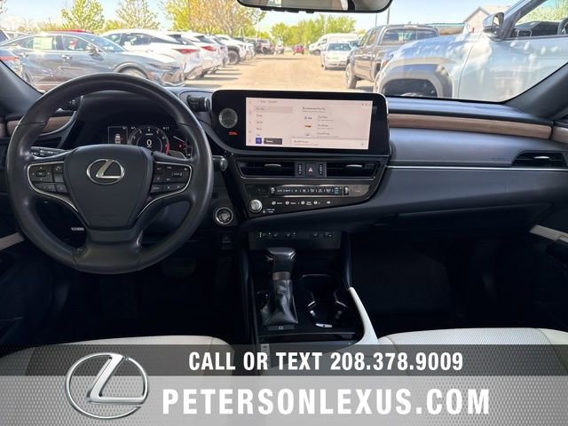Used 2023 Lexus ES 250 w/ Premium Package AWD/4WD image 16