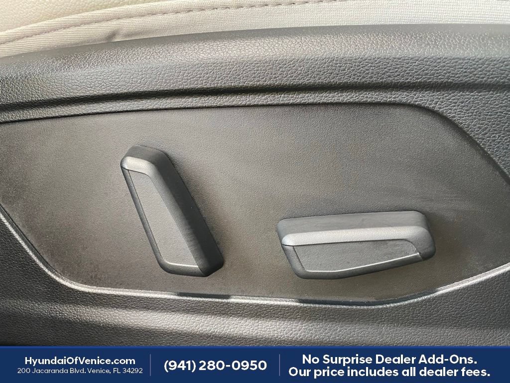 Certified 2026 Hyundai Tucson Limited FWD image 54
