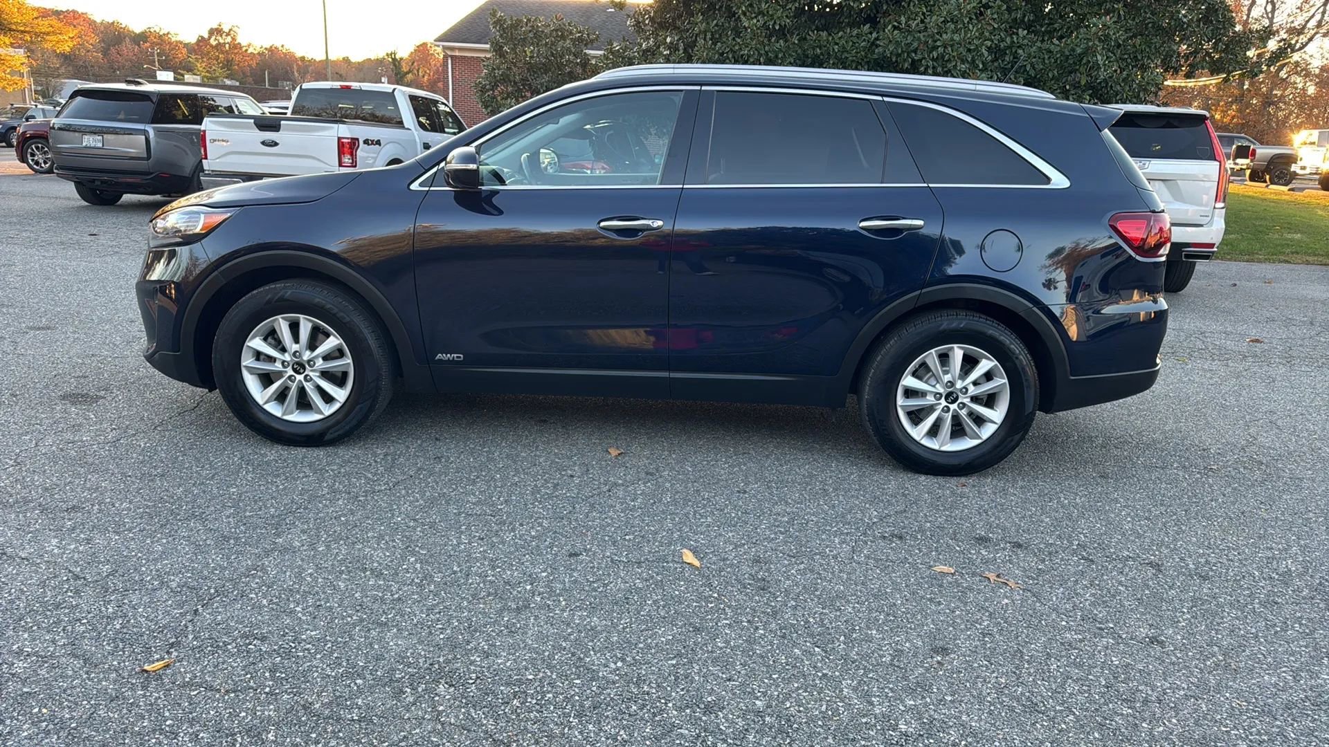 Used 2020 Kia Sorento LX w/ LX I4 Convenience Package image 8