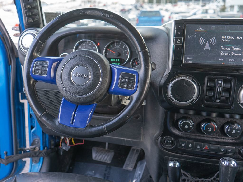 Used 2016 Jeep Wrangler Unlimited Sahara w/ Dual Top Group image 21