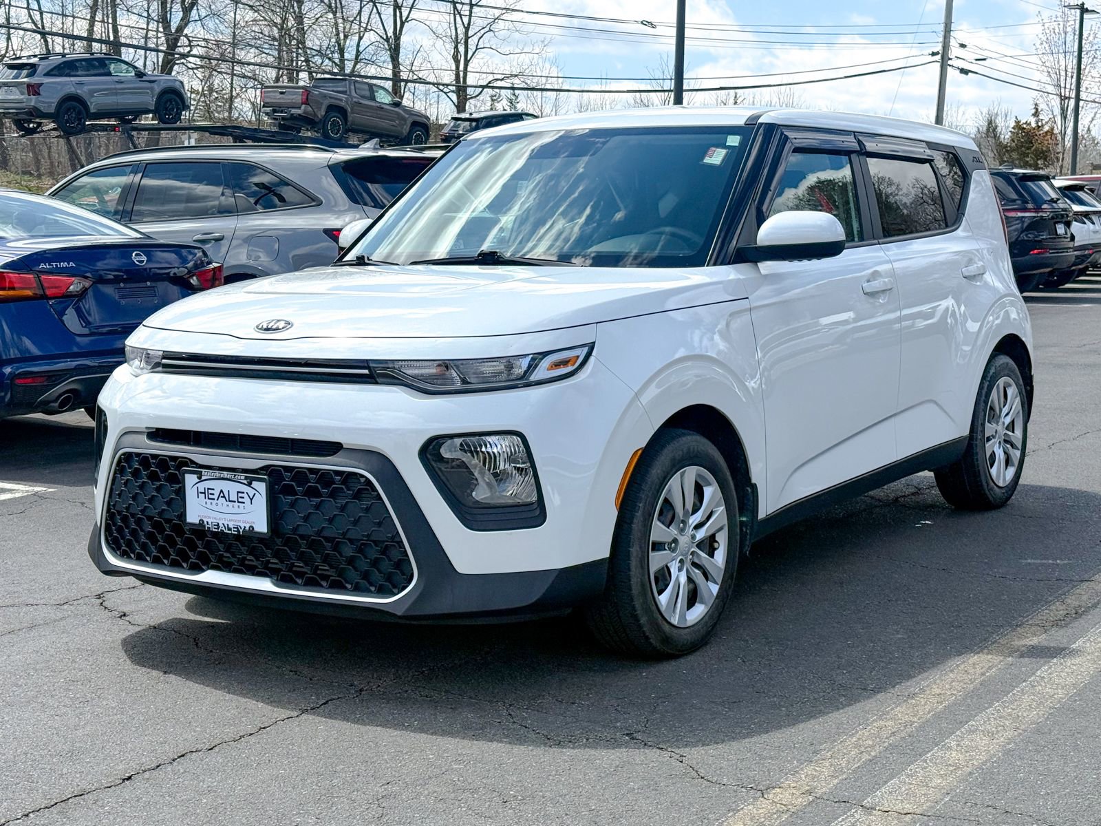 Used 2020 Kia Soul LX image 3