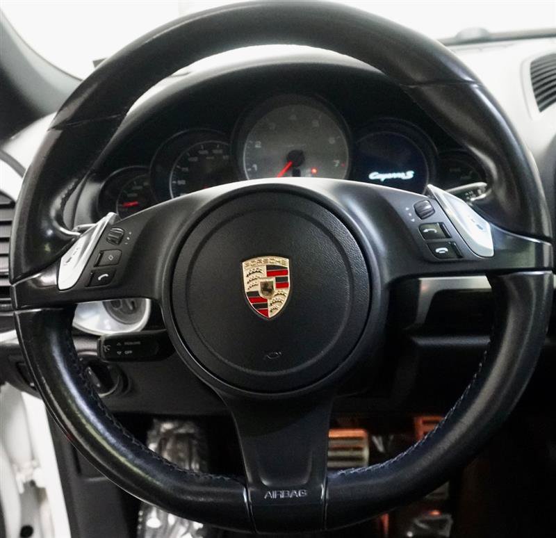 Used 2013 Porsche Cayenne S AWD/4WD image 12