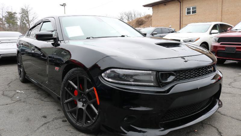 Used 2019 Dodge Charger Scat Pack w/ Navigation & Travel Group image 3