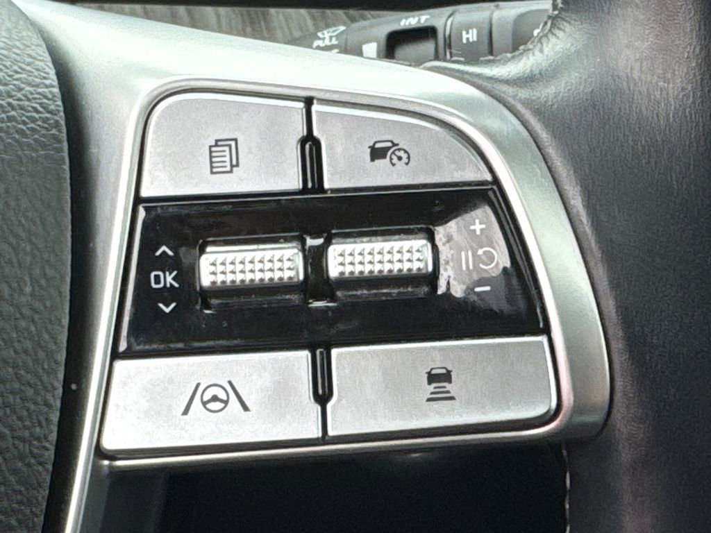 Used 2023 Kia Telluride EX image 27