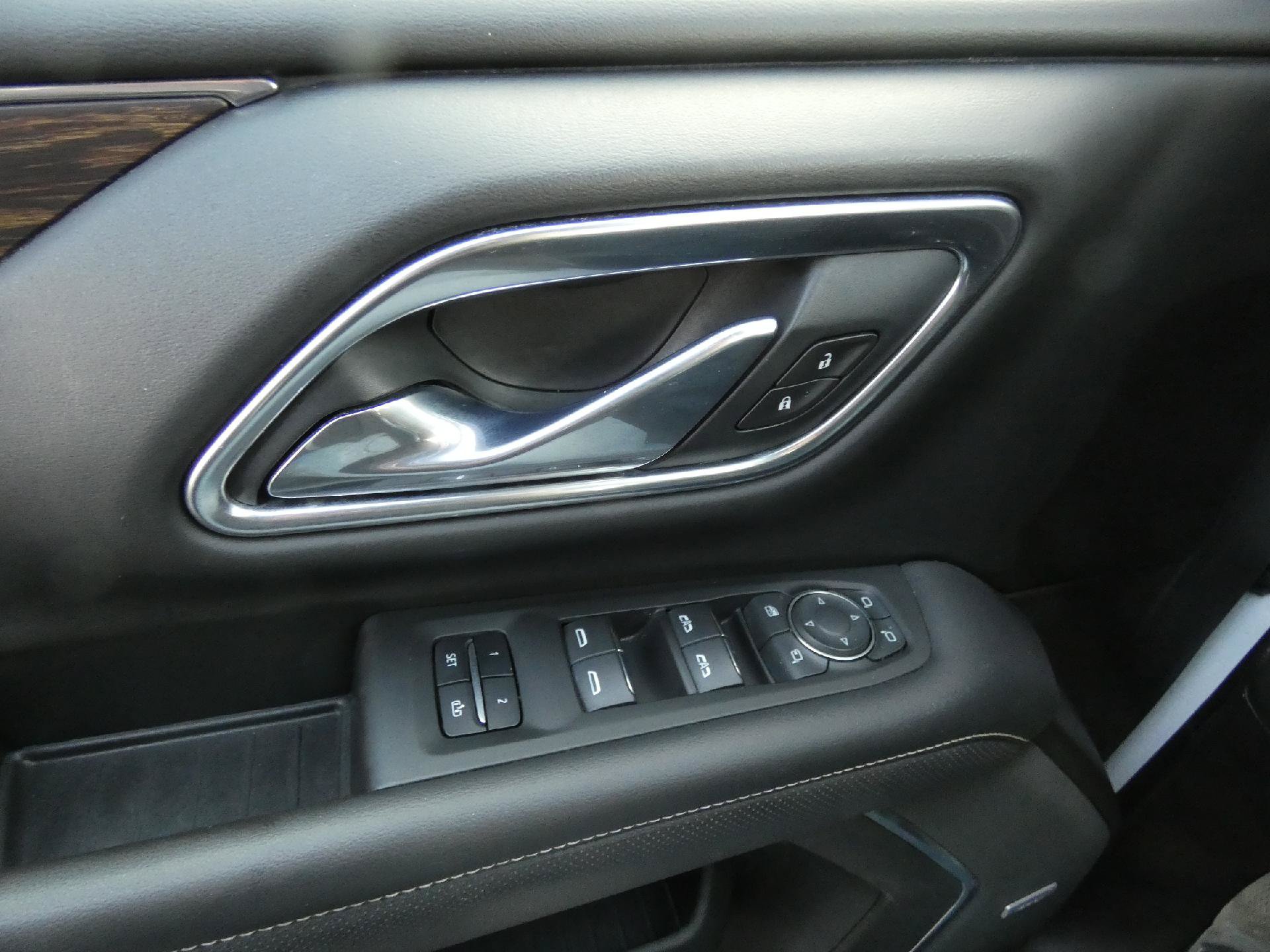 Used 2021 Chevrolet Tahoe Premier AWD/4WD image 20