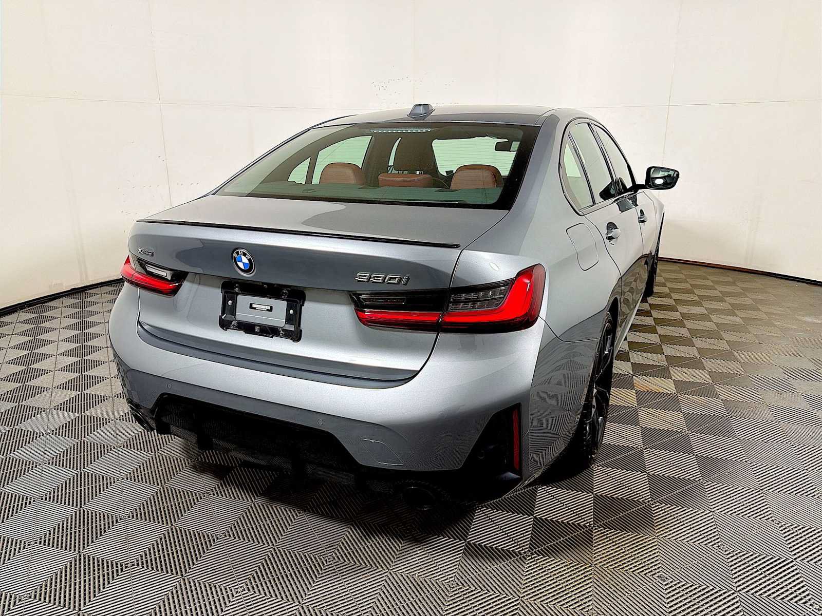 Certified 2023 BMW 330i xDrive Sedan w/ M Sport Package AWD/4WD image 6