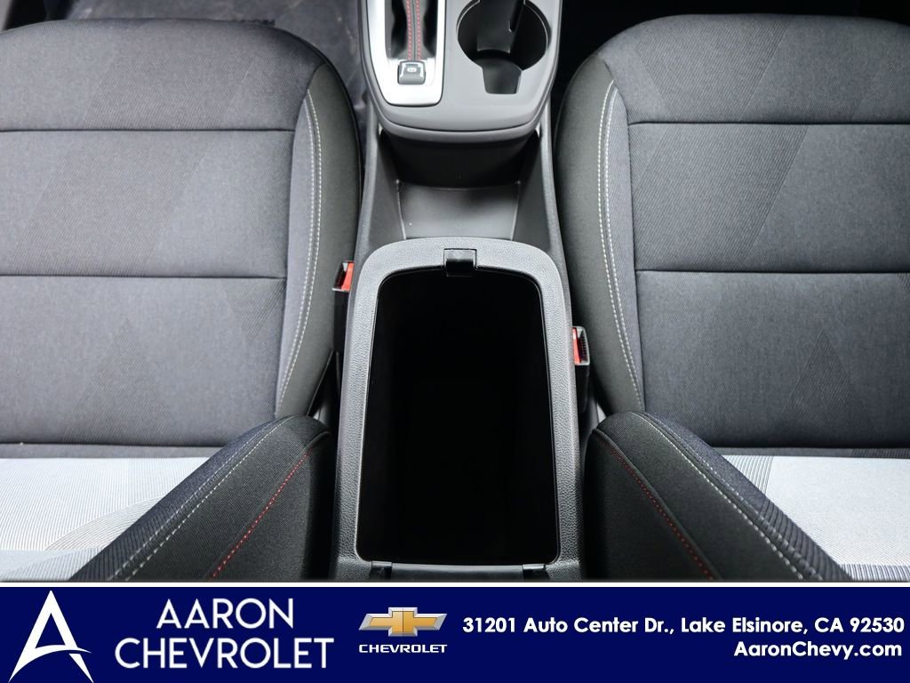 New 2026 Chevrolet Trax RS w/ Sunroof Package FWD image 31