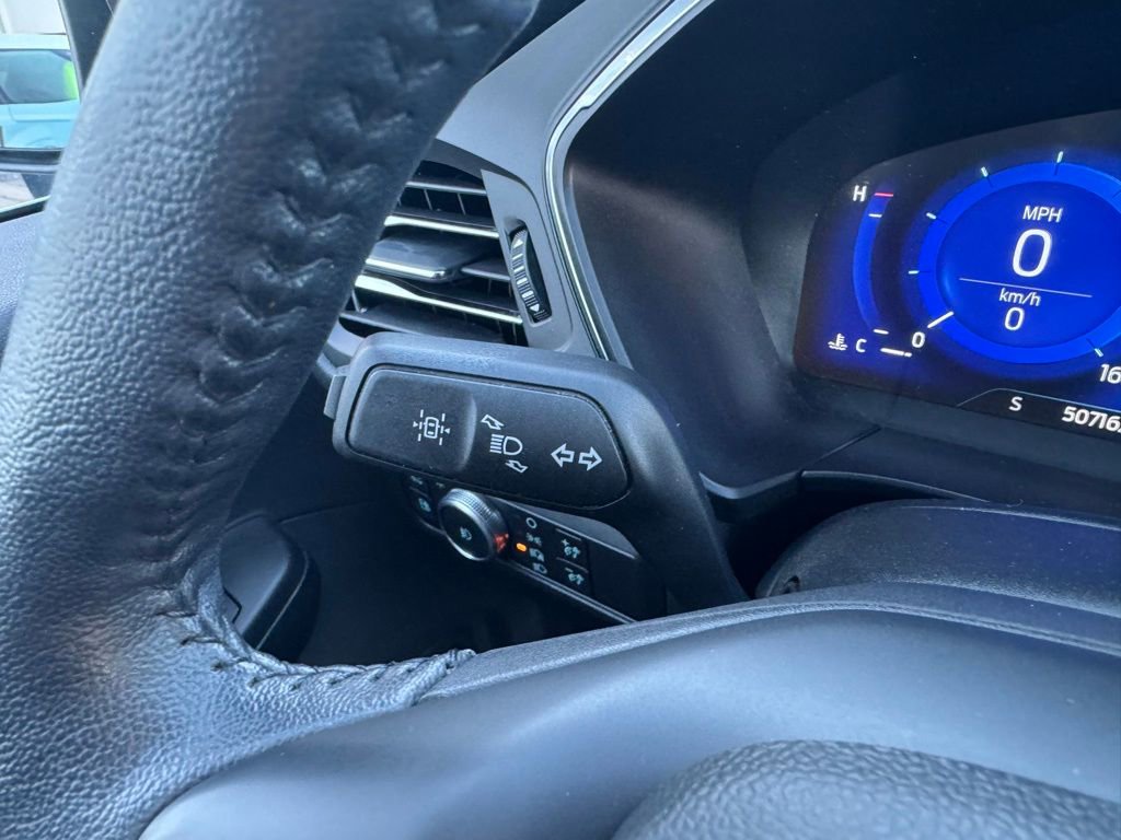 Certified 2020 Ford Escape Titanium AWD/4WD image 27