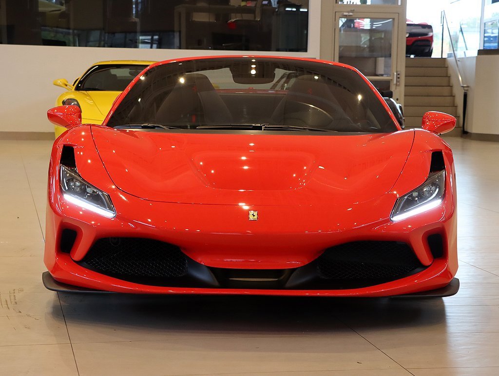 Certified 2023 Ferrari F8 Tributo image 25