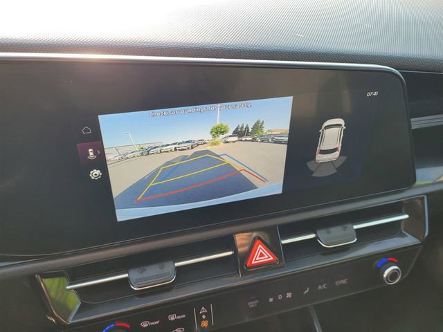 Used 2023 Kia Niro EX Touring FWD image 15