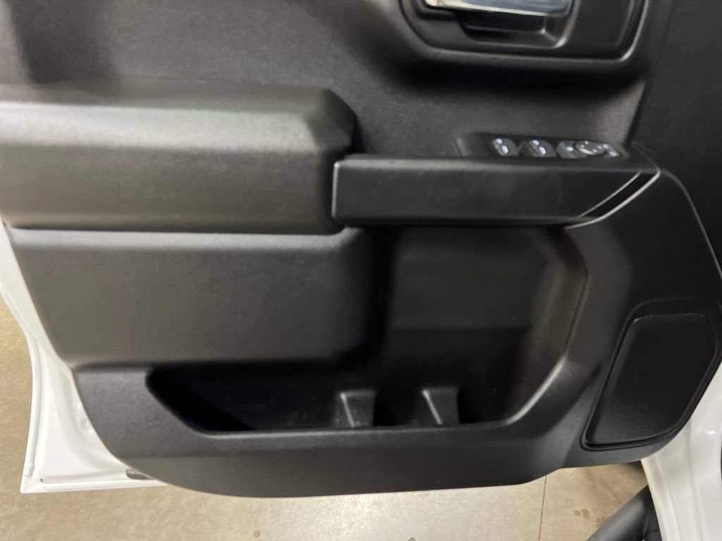 Certified 2023 Chevrolet Silverado 1500 Custom AWD/4WD image 16