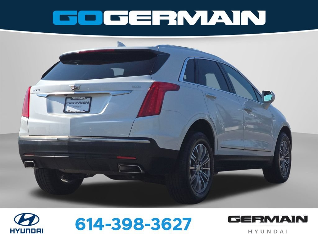 Used 2017 Cadillac XT5 Luxury w/ Driver Awareness Package FWD image 8