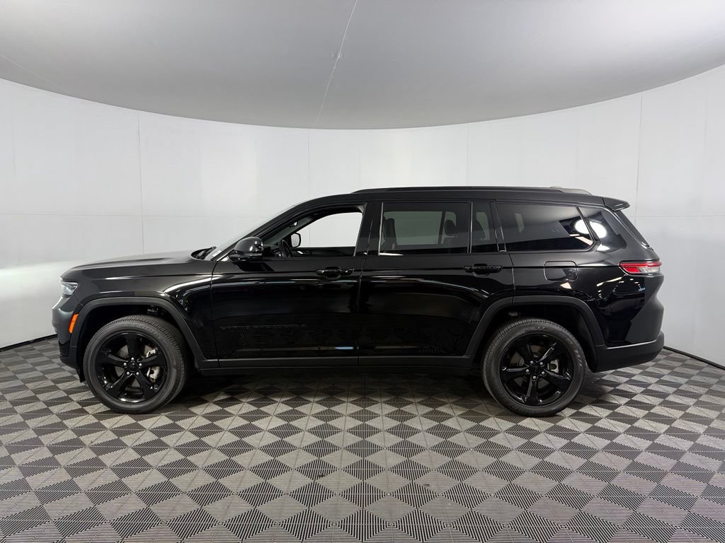 Certified 2023 Jeep Grand Cherokee L Laredo AWD/4WD image 9