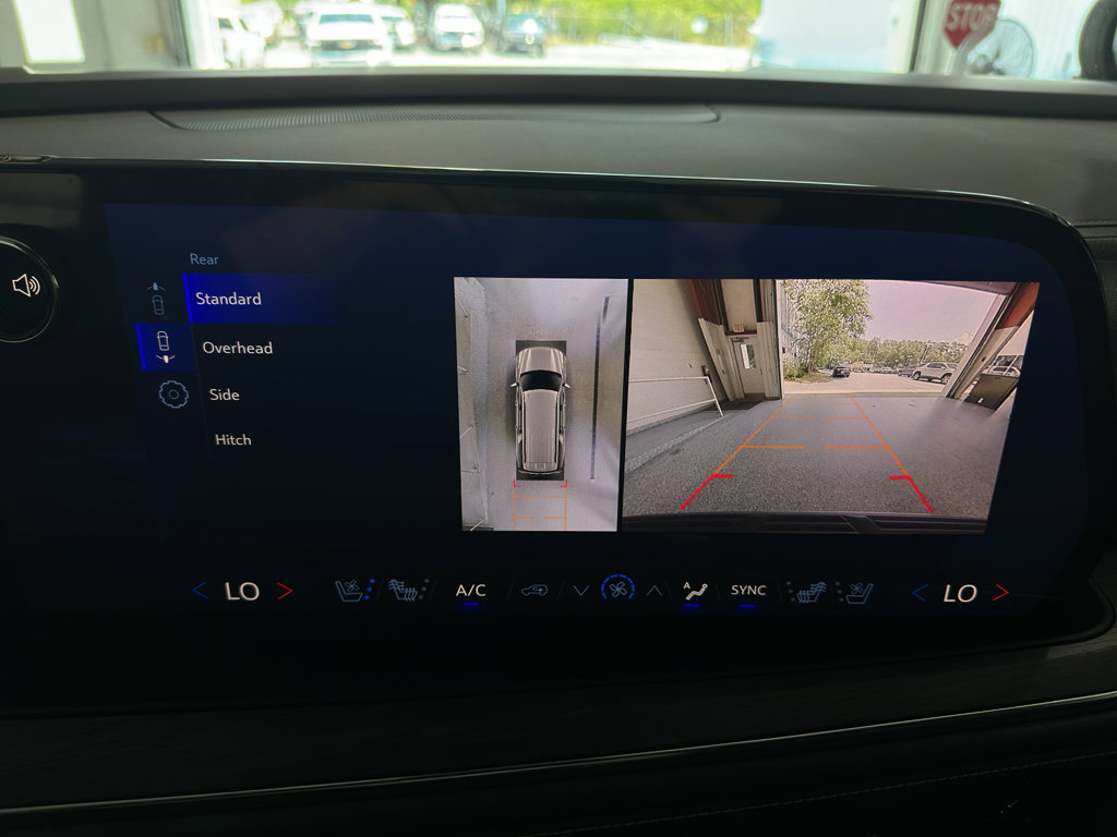 New 2025 Chevrolet Suburban Premier image 23