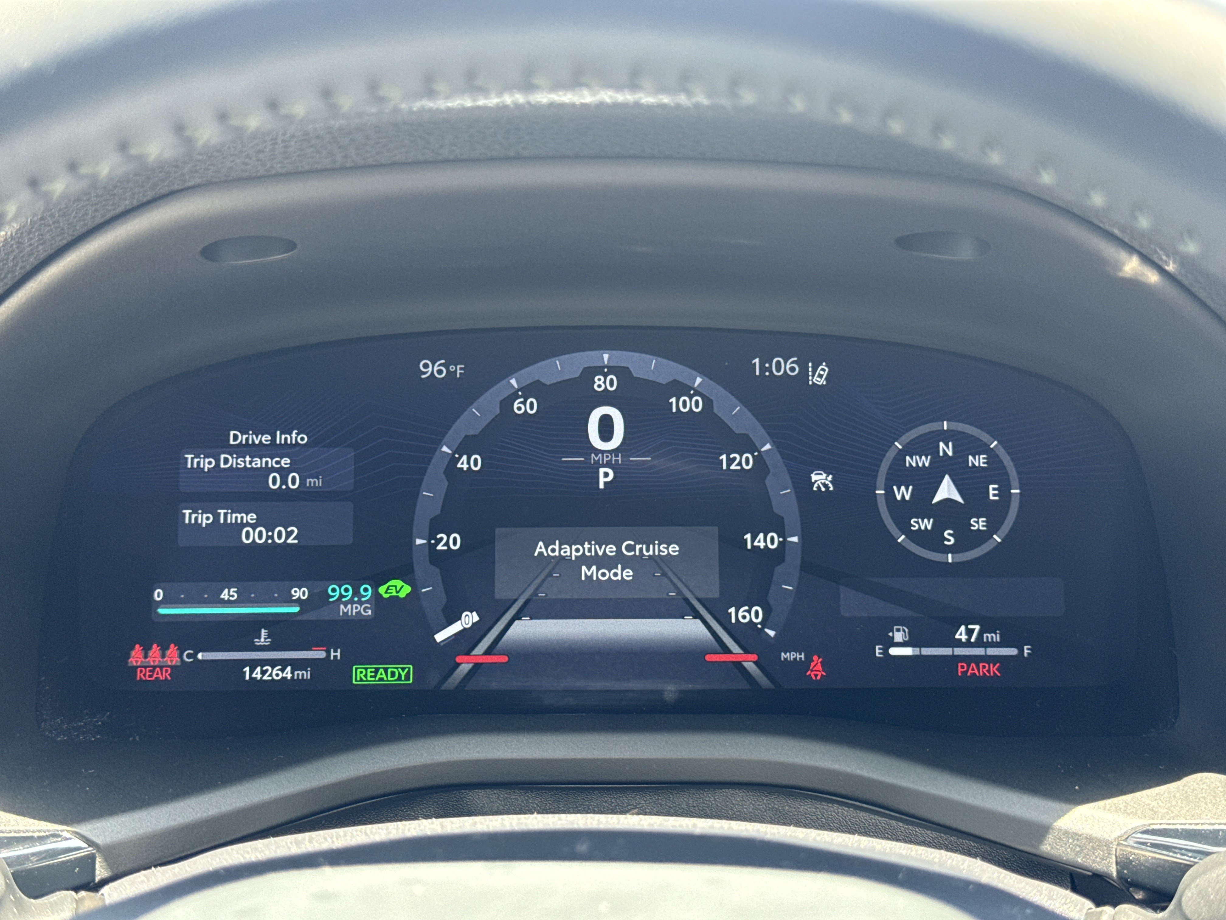 Used 2025 Toyota Camry XLE FWD image 13