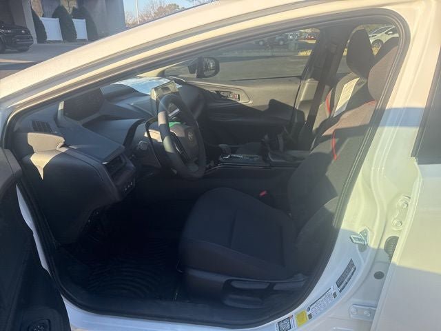 New 2026 Toyota Prius Plug-In Hybrid FWD image 9