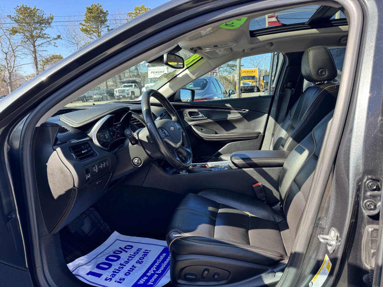 Used 2018 Chevrolet Impala Premier w/ Premier Confidence Package FWD image 12