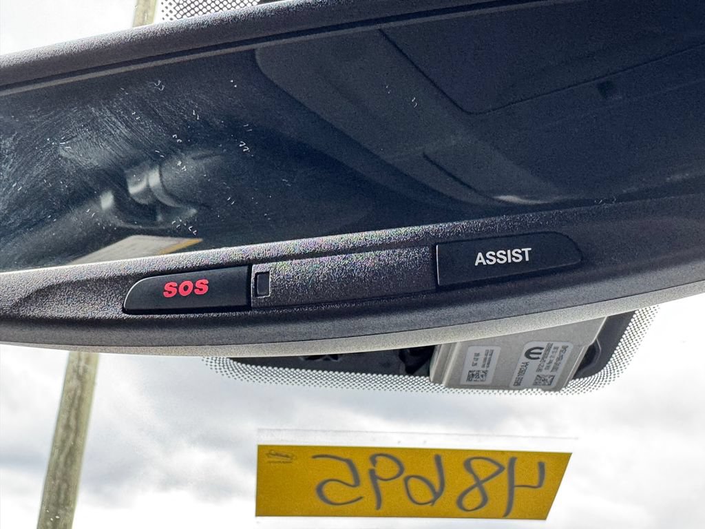 Used 2025 Chrysler Pacifica Select FWD image 26