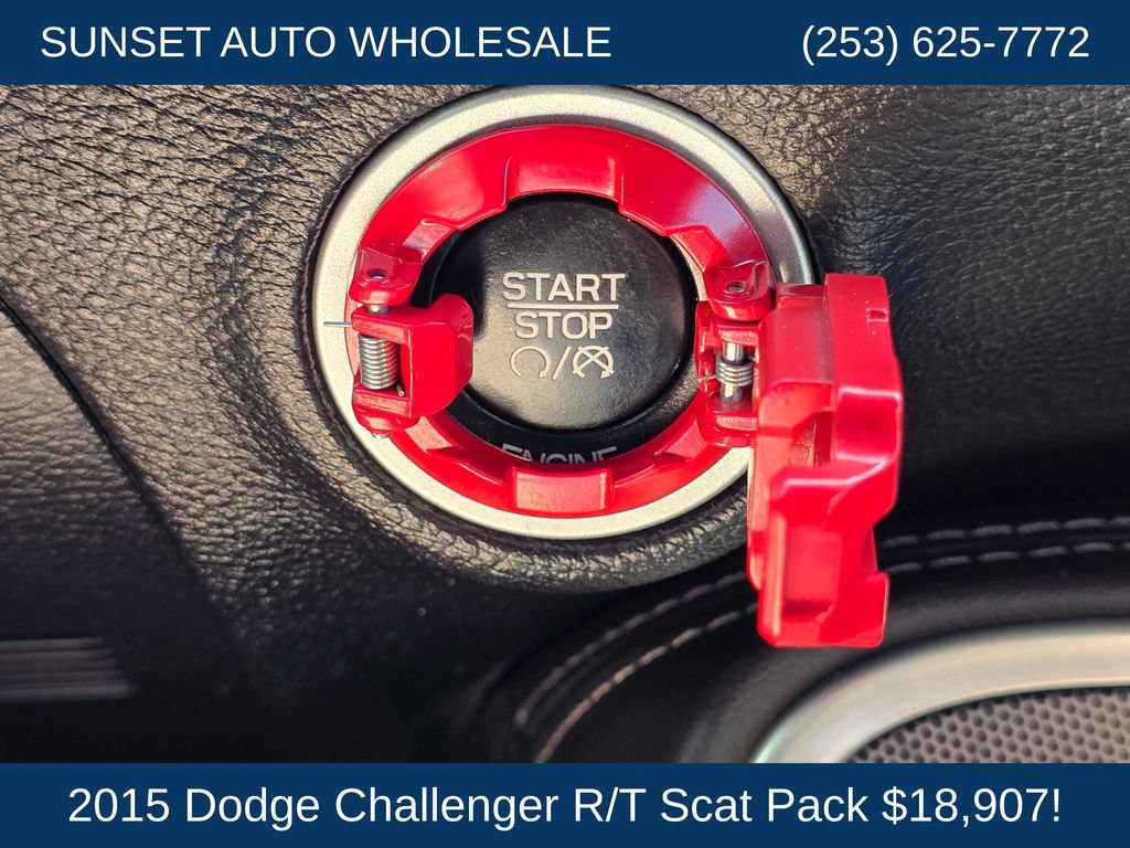 Used 2015 Dodge Challenger R/T Scat Pack w/ Leather Interior Group RWD image 35