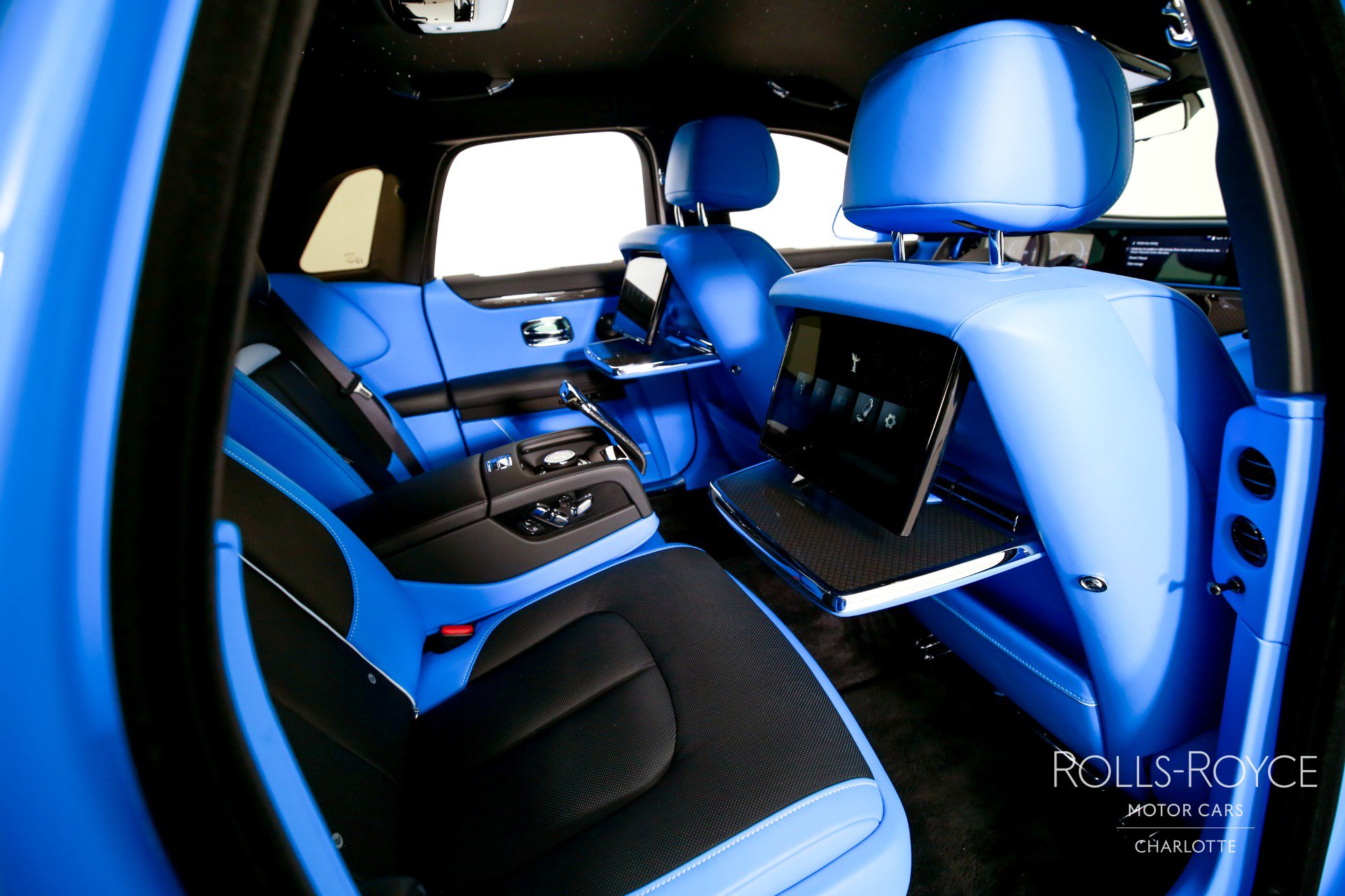 Certified 2025 Rolls-Royce Ghost Black Badge image 30