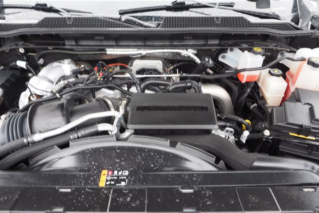 Used 2025 Chevrolet Silverado 2500 ZR2 w/ Technology Package AWD/4WD image 14
