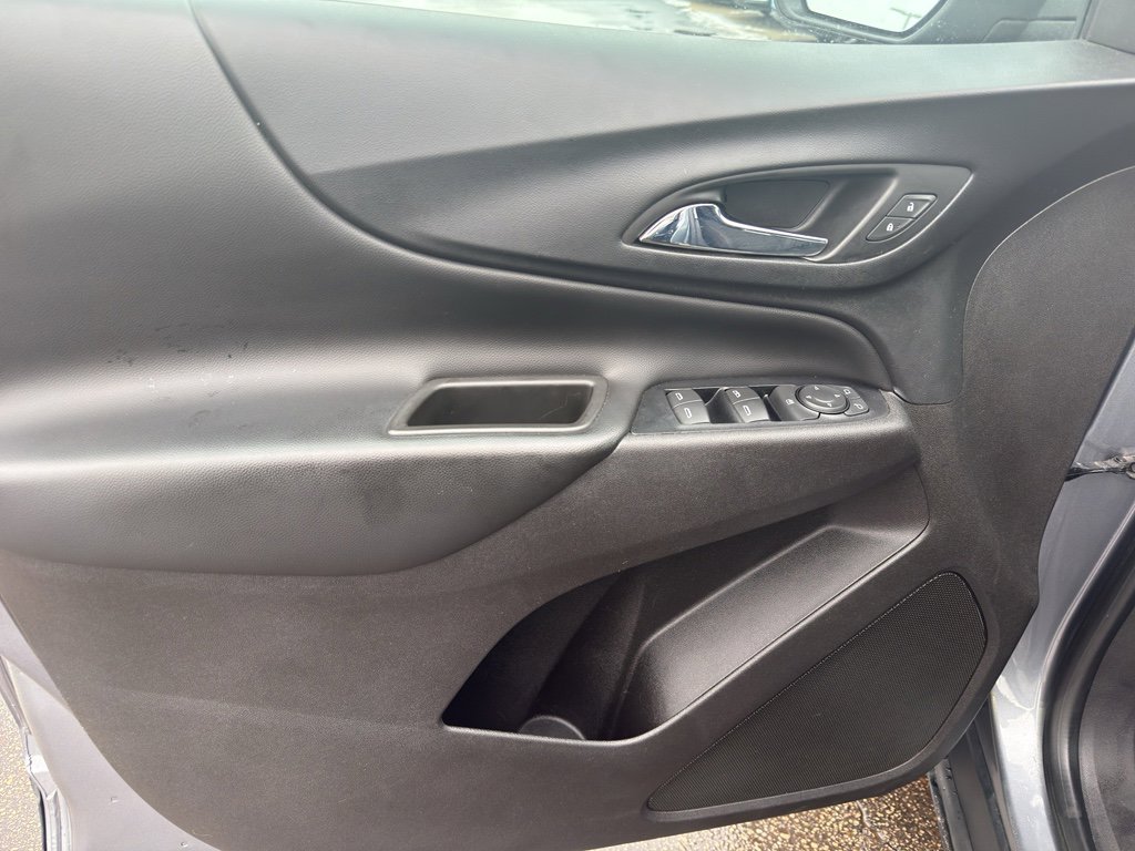 Used 2018 Chevrolet Equinox LT image 24