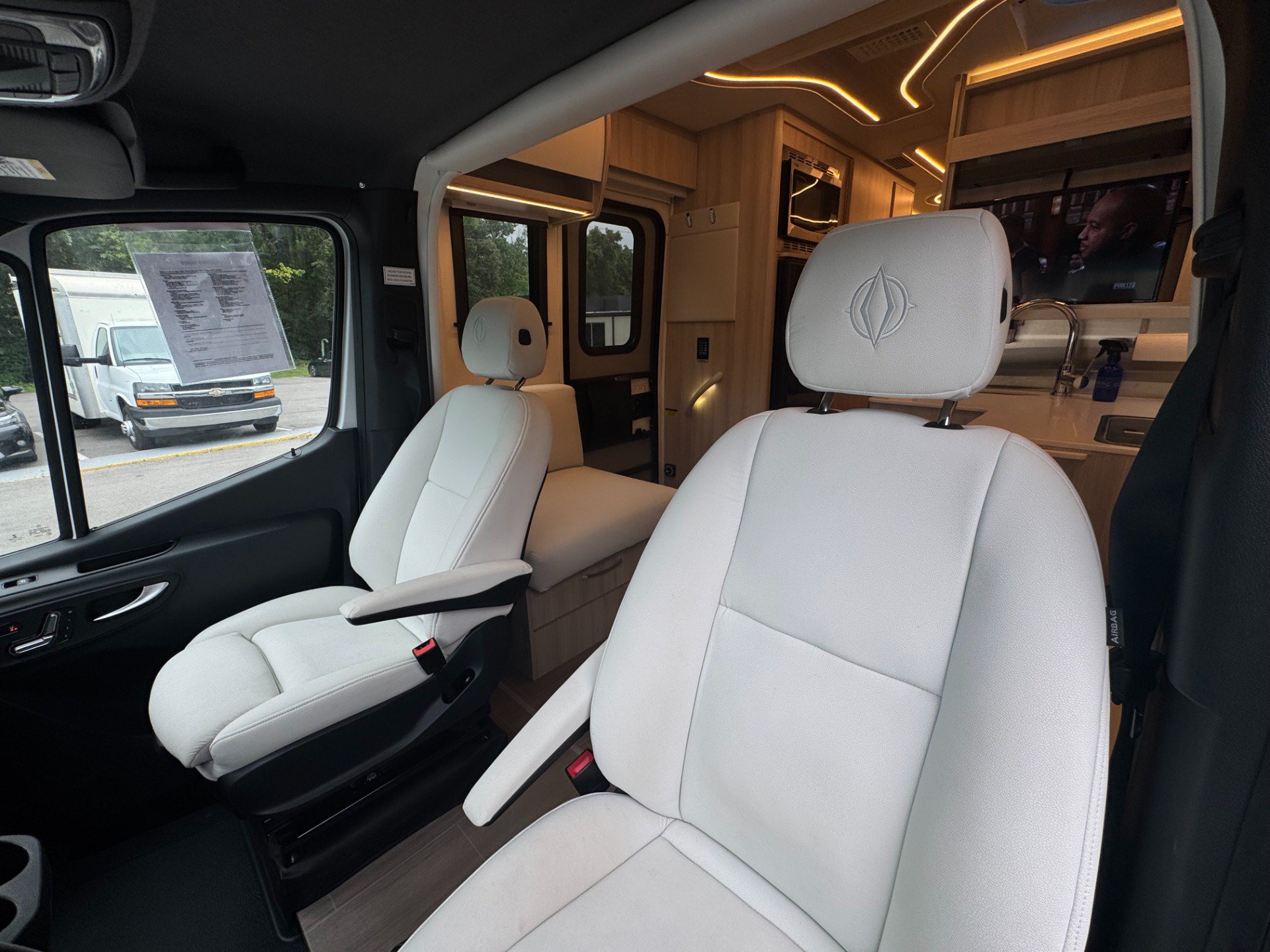 Used 2020 Mercedes-Benz Sprinter 3500 image 11